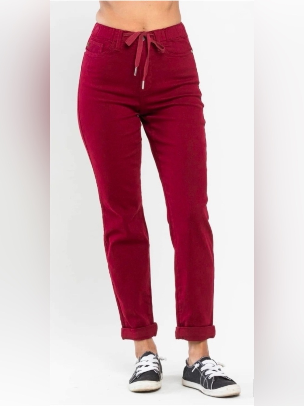 Judy Blue Jogger Pants in Burgundy Red